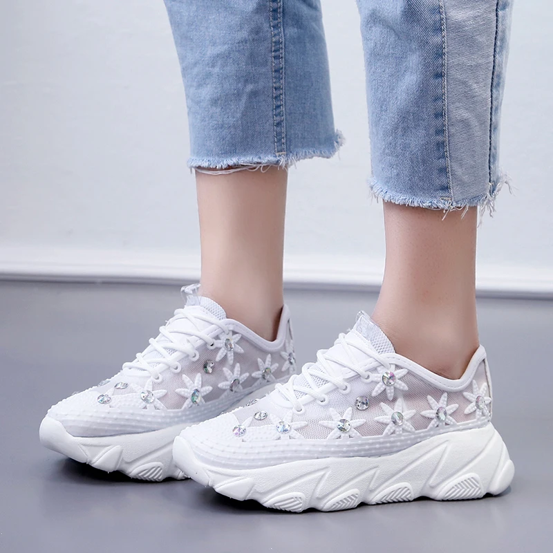 Женские кроссовки на платформе Rimocy желтые дышащие плоской подошве с цветочным