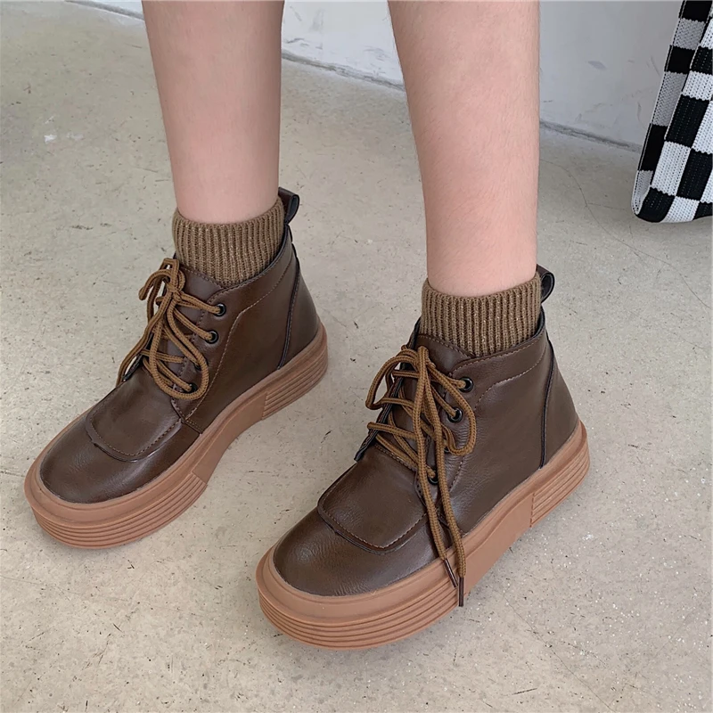 

Women's Shoes Platform Autumn Low Heels British Style Casual Female Sneakers Round Toe Clogs Winter Fall New Preppy Retro Boots