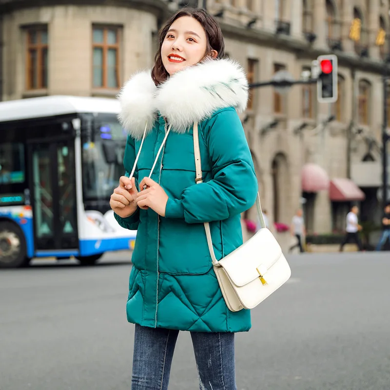 

2019 New Winter Coat Women Winter Jacket Womens Parkas Gloves Warm Detachable Fur Collar Detachable Hat Slim Fit Outwear WH019