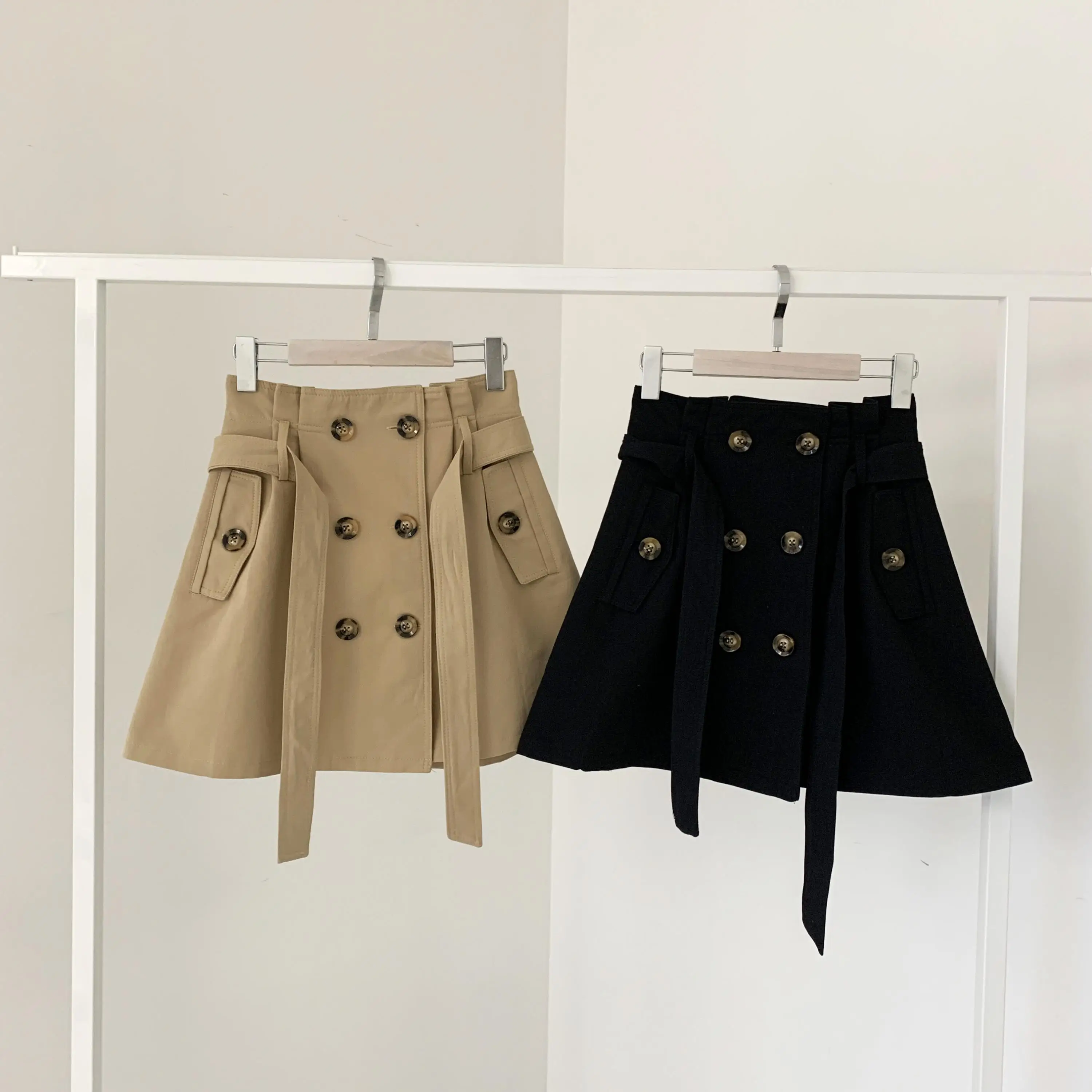 

2020 Summer Korean Double-breasted Belted Mini Skirts Women Fashion Solid A-line Skirts Women High Waist Pockets Casual Skirts