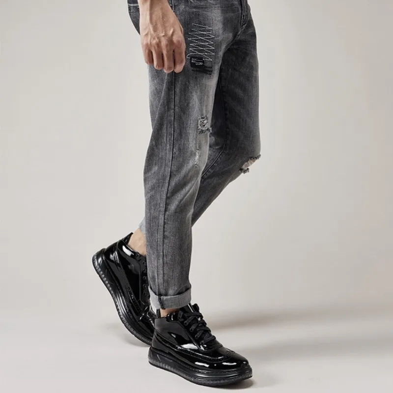 Британская воловья кожа Осенняя обувь с резным узором Мужские ботинки из