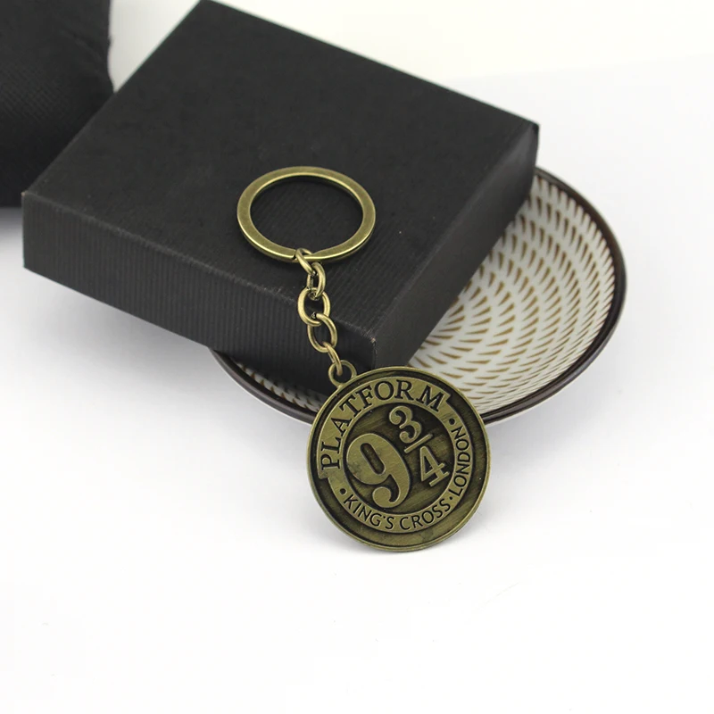 Hp cosplay Platform 9 3/4, брелок с логотипом, 2 цвета, круглая подвеска, аксессуары, брелок, коллекция, реквизит, ювелирное изделие, подарок для фанатов