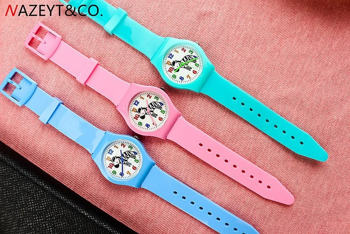 

New male and female students cartoon animal zebra color scale jelly table simple silica gel quartz watch