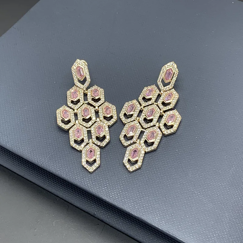 

Gold pink diamond diamond earrings earrings silver needle earrings simple atmosphere pink zircon earrings female