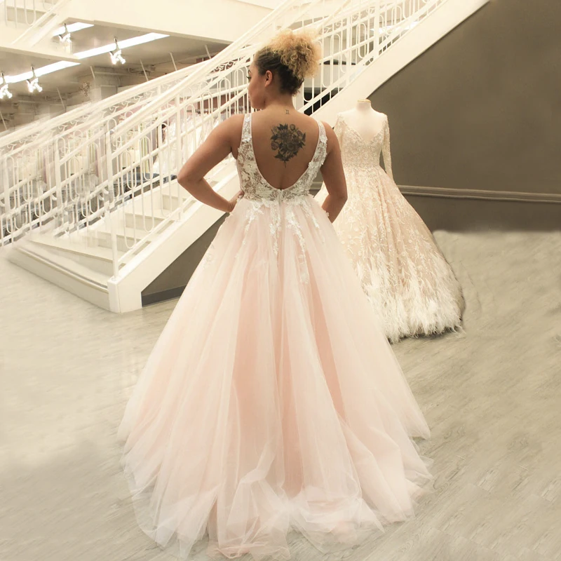 Сексуальное платье для выпускного вечера с глубоким v-образным вырезом розовое