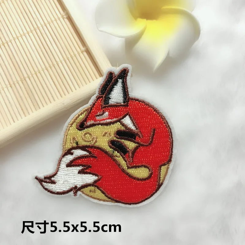 

50pcs/lot Cosmic Space DIY Badge Moon Embroidery Patches Clothing Accessories Biker Iron on Heat Transfers for Clothes