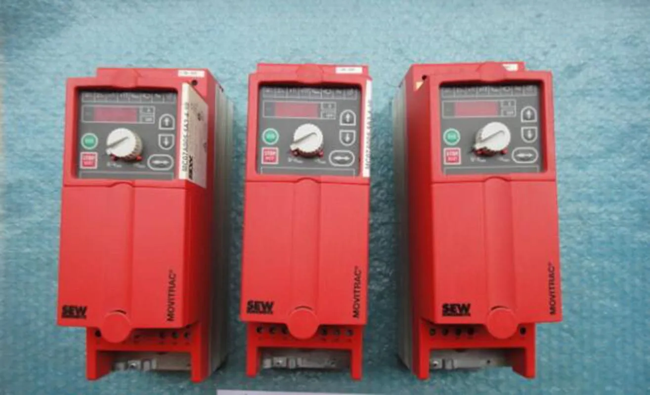 Используется контроллер электродвигателя Sew Eurodrive Movitrac MC07A005-5A3-4-10 | Инструменты