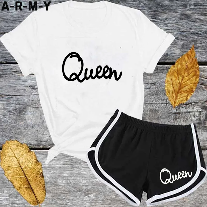 Женский спортивный костюм из 2 предметов футболка с надписью Queen и шорты летний