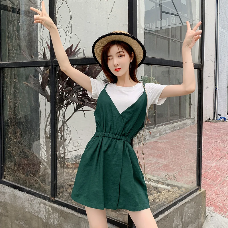 Женский комбинезон с V-образным вырезом на бретелях-спагетти завышенной талией |