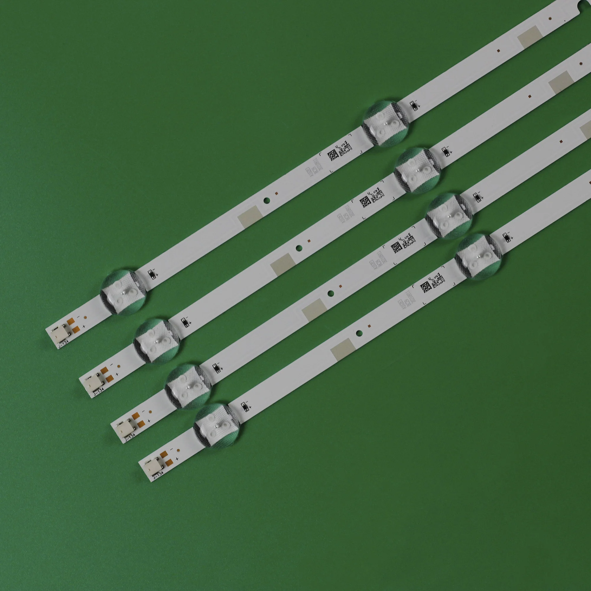 8pcs LED Backlight for Samsung 43"TV V5DN-430SMA-R1 V5DN-430SMB-R1 2015 SVS43 FCOM FHD UA43J51SW UN43J5000 UN43J5200 UN43J5300 |