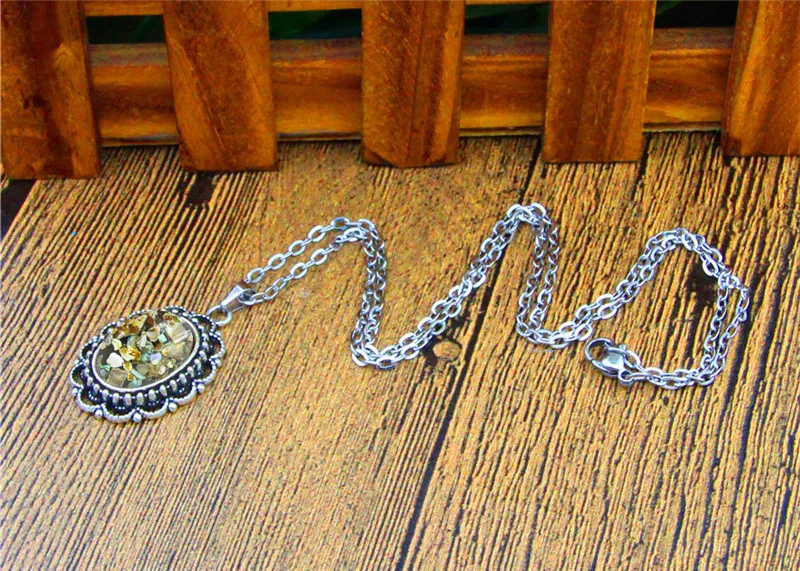 Yellow Flower Pendant Choker Necklace For Women Stainless Steel Chain Vintage Look Antique Silver Plated Fashion Jewelry