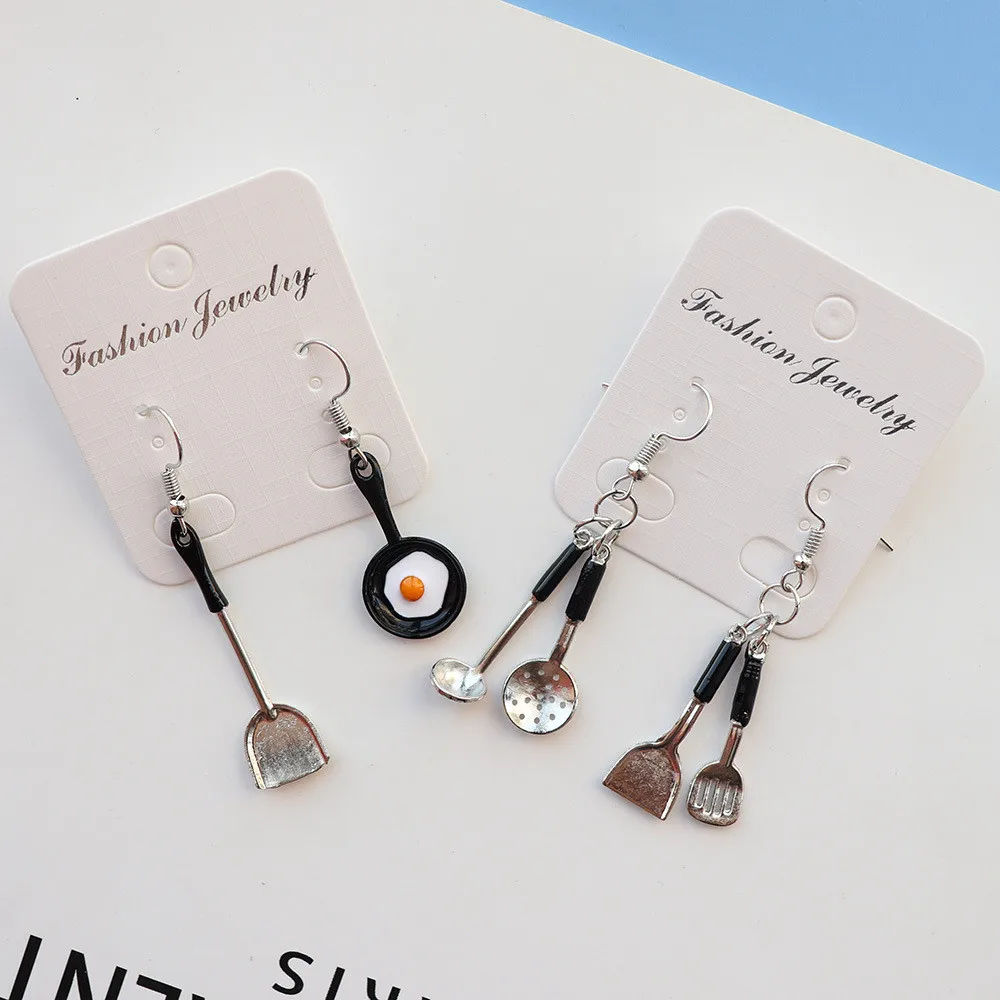

2021 Hot Sale Personality Flat-bottomed Omelette Pan Earrings Simulation Kitchenware Earrings Fun Asymmetrical Earrings Jewelry