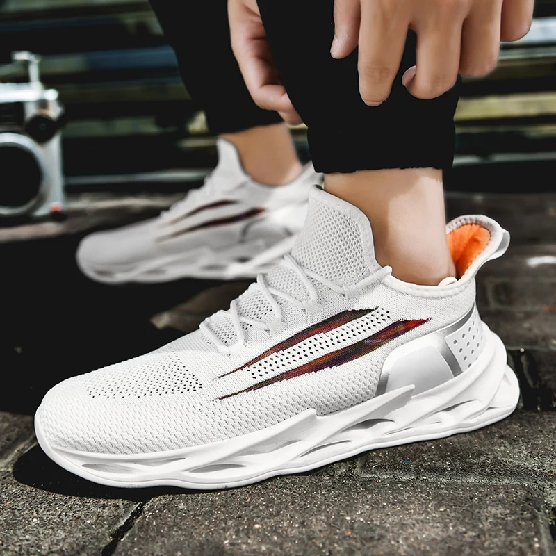 

2020 Hot Men Casual Shoes Blade Sneakers Mesh Breathable Male Sneakers Shockproof Trainers Outdoor Jogging Shoes Tenis Masculino