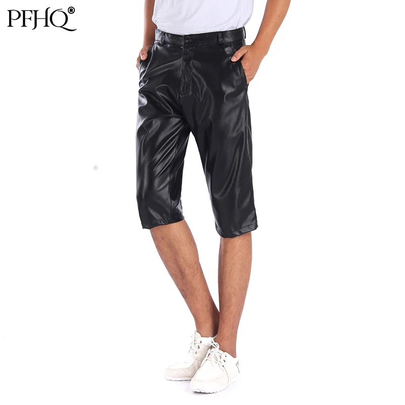 

PFHQ Autumn New PU Leather Casual Shorts Waterproof Knee Length Elasticity Pants Men 2021 Streetwear Fashion Clothing 21D2992