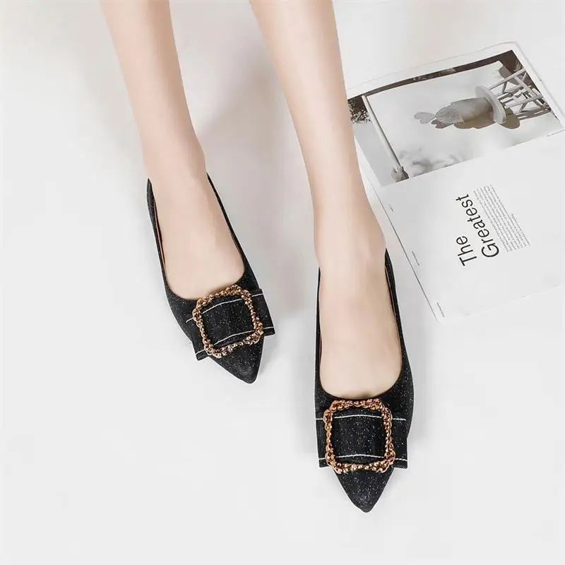 Женская обувь на плоской подошве с острым носком повседневные лоферы квадратной