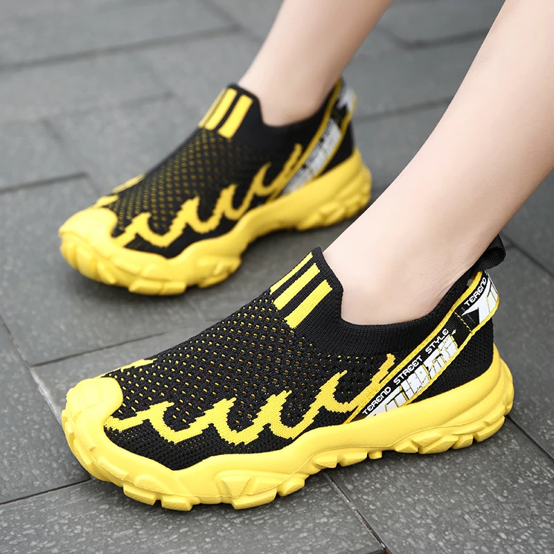 

Summer 2021 Big Boy Sport Shoes Mesh Hole Kids Boys Socks Shoes Slip-on Breathable Kids Gym Shoe Light Weight Teenager Sneakers