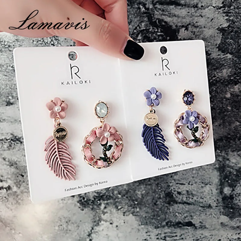 Женские универсальные ассиметричные серьги в стиле ретро длинные с листьями и