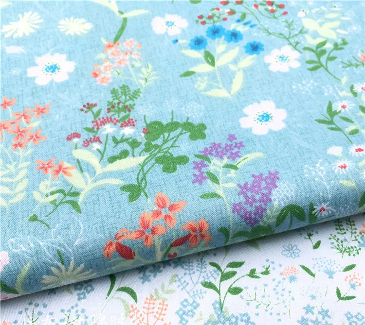 Белый синий фон с цветочным принтом хлопковая ткань для DIY детское постельное