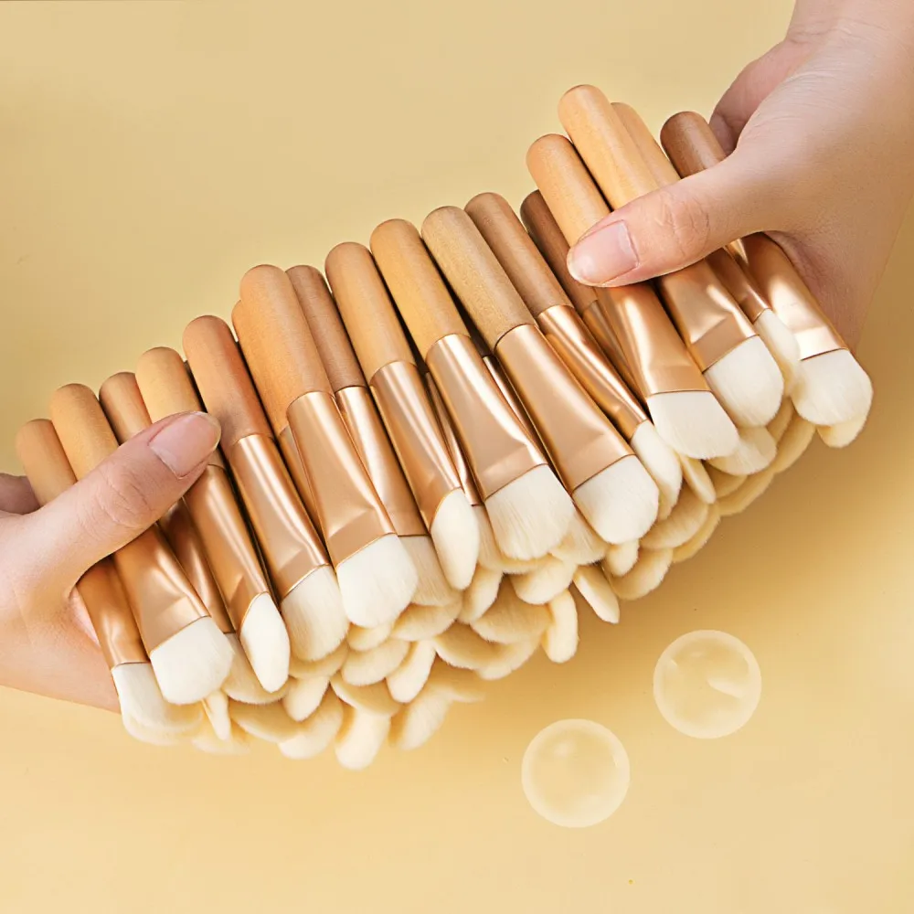 

2 Colors Facial Mask Soft Brush Wooden Handle Portable Face Skin Care Beauty Cosmetics Tool Fan-Shaped Professional Makeup Brush