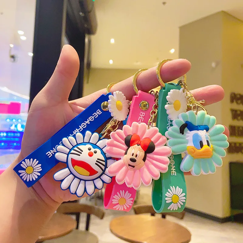 

New Arrive Disney Mickey Mouse Minnie Kawaii Keychains Cute Cartoon Donald Duck Key Ring bags backpacks Car Key Accessories