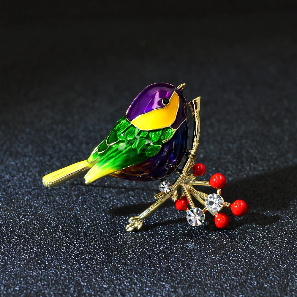 

CINDY XIANG Cute Vivid Bird Brooches For Women Winter Animal Design Pin Branch Accessories 3 Colors Available High Quality