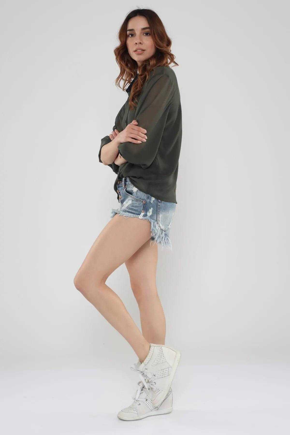 

Женские хаки рубашки разных цветов с лацканами и манжетами спереди