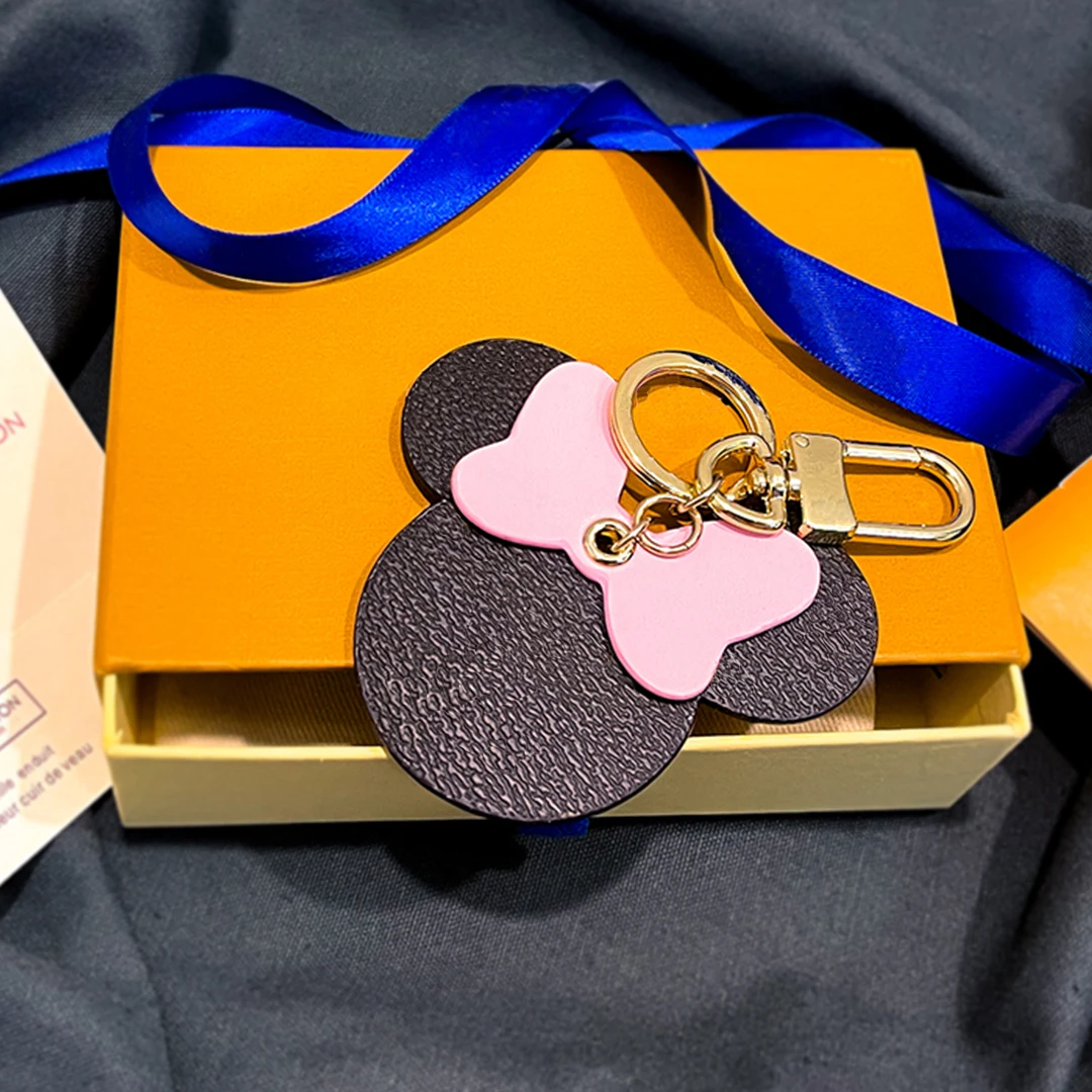

Luxury Cute Brown Leather Presbyopia Mickey Keychain Key Chain For Woman Purse Bag Pendant Car Key Ring Accessories Couple Gift