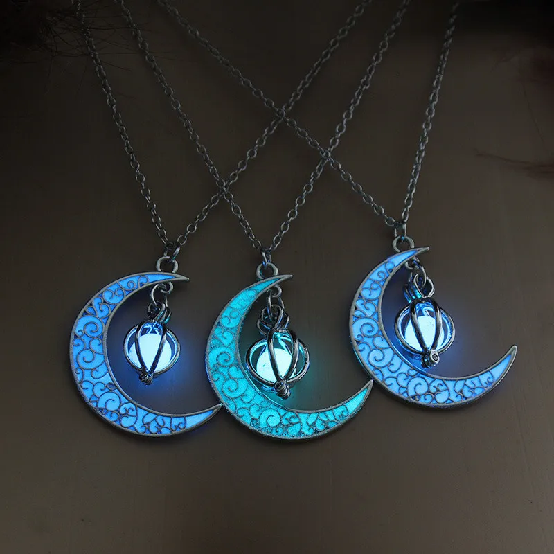 

Ramadan Decorations Moon Glowing Necklace Eid Mubarak Ornaments Event Party Favors for Women Gifts Halloween Decorations Pendant