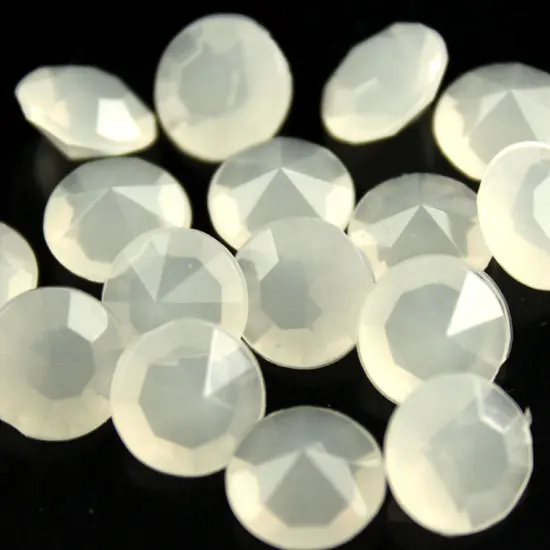 Белые плоские овальные детальки. Membrane solutions logo. Уплотнитель 50мм. Круглое твердое. Круглое твердое.