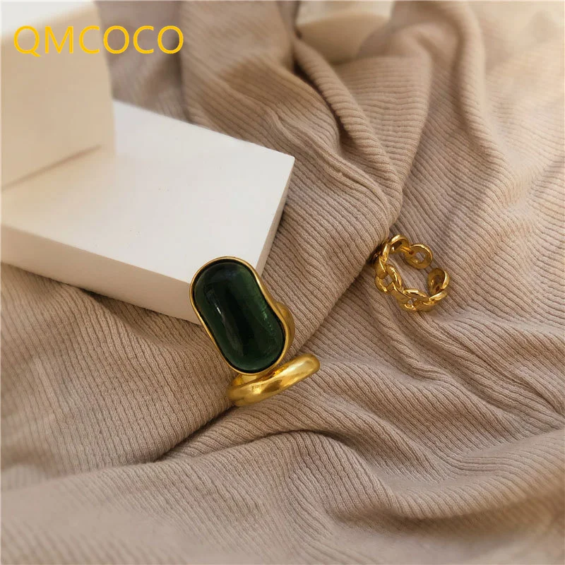 

QMCOCO Silver Color Wedding Ring Women New Fashion Creative Design Green Stone France Vintage Party Bride Fine Jewelry Gifts