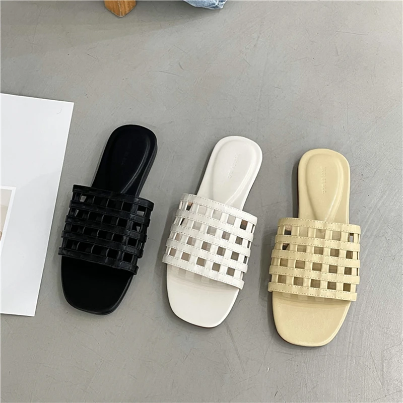 

2021 Summer Women Slipper Fashion Hollow Out Sandals Flat Heel Outdoor Casual Beach Slides Ladies Open Toe Slip On Flip Flops M