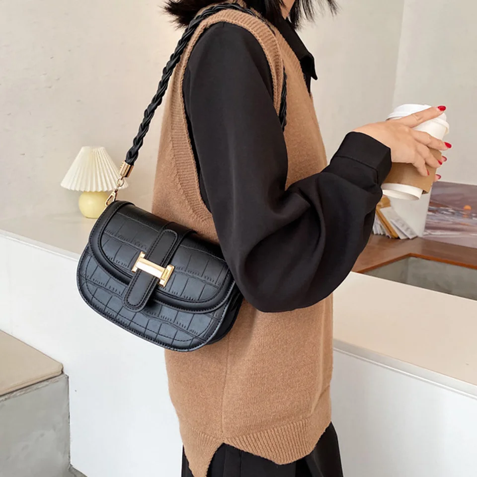 

PU Leather Crossbody Bags for Women 2021 Travel Handbags Fashion Simple Shoulder Bags Messenger Bag Ladies Saddle Small Flap Bag