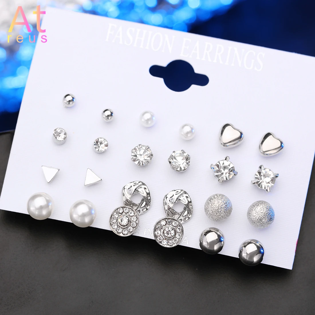 Серьги-гвоздики Женские квадратные с кристаллами и цветком 12 пар/уп. Комплект