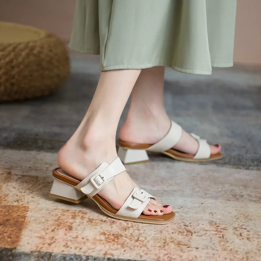

QUTAA 2021 New Summer Buckle PU Leather Basic Female Sandals Fashion Square Heel Slingback All Match Women Shoes Big Size 34-43