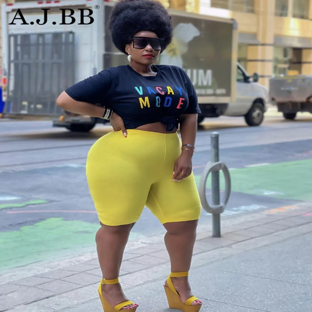 

2021 Summer New Casual Letter Printing Movement Two-piece Fashion O-Collar Short Sleeve T-shirt and Shorts Women's Suit