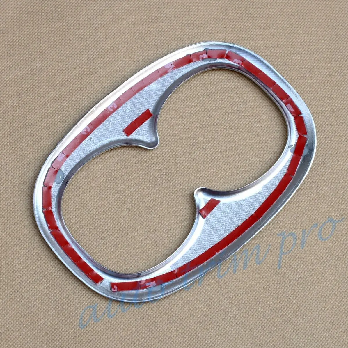 Хромированная накладка на заднее сиденье для держателя стакана воды подходит