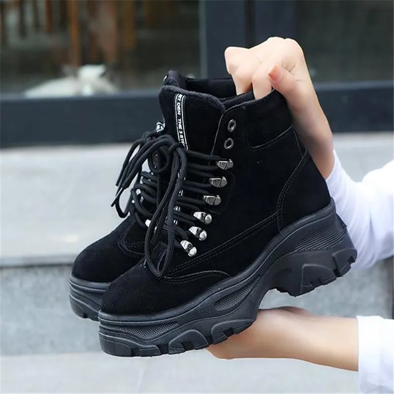 Ботинки кожаные на плоской подошве в британском стиле Осень-зима ветровые