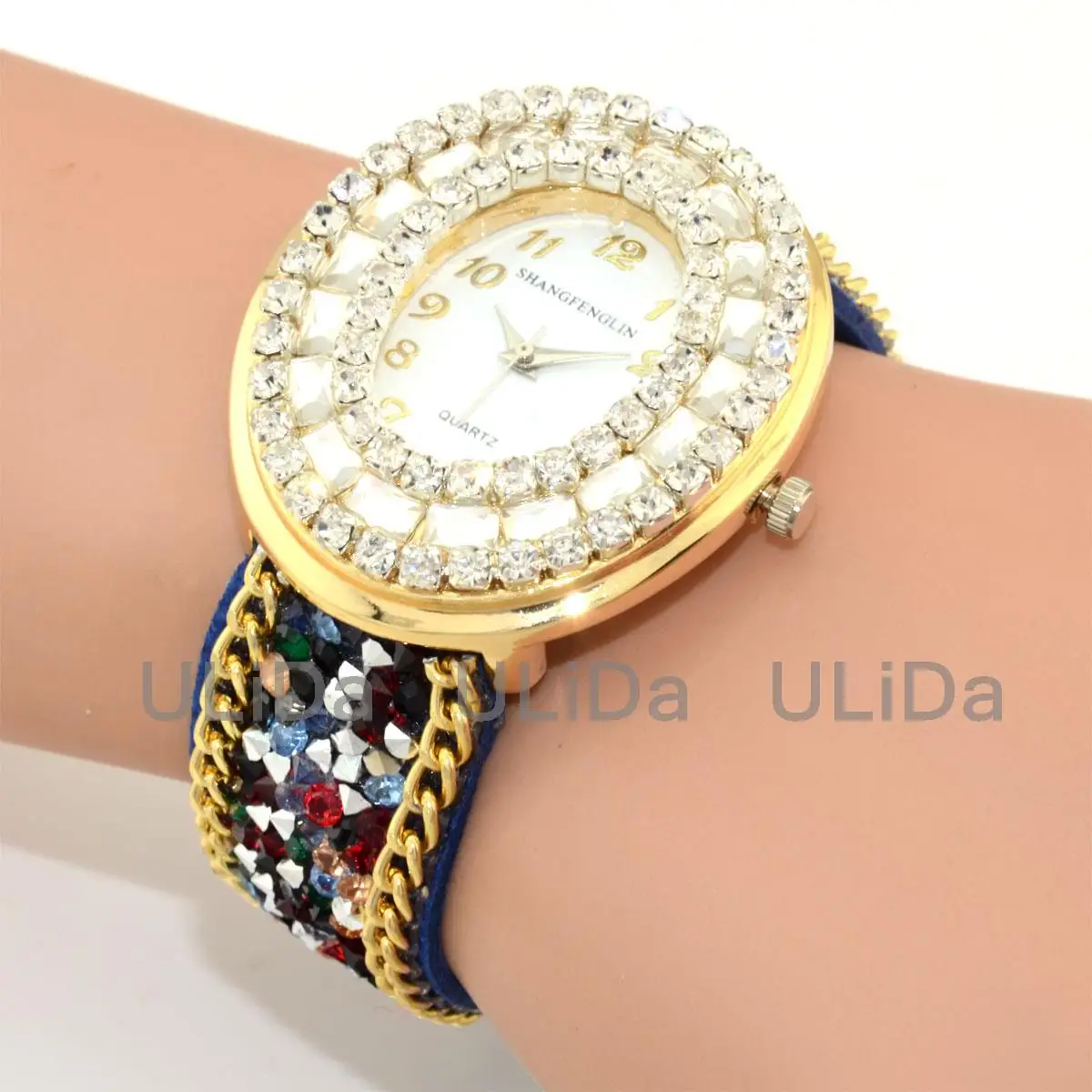 Женские наручные часы-браслет с кристаллами и циферблатом