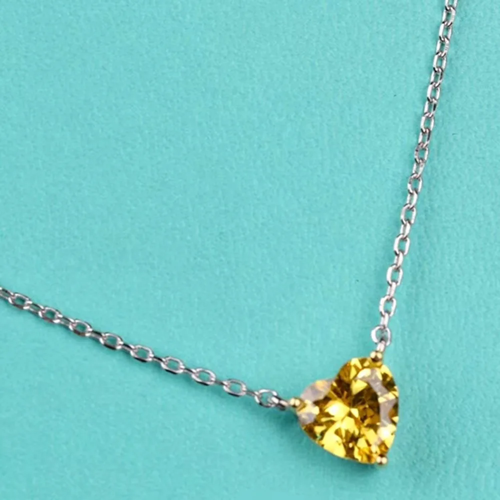 

2020 New Female Fashion Cubic Zirconia Heart Necklace Pendant Thin Chain Necklace Pendant Necklace Charm Gifts SP02