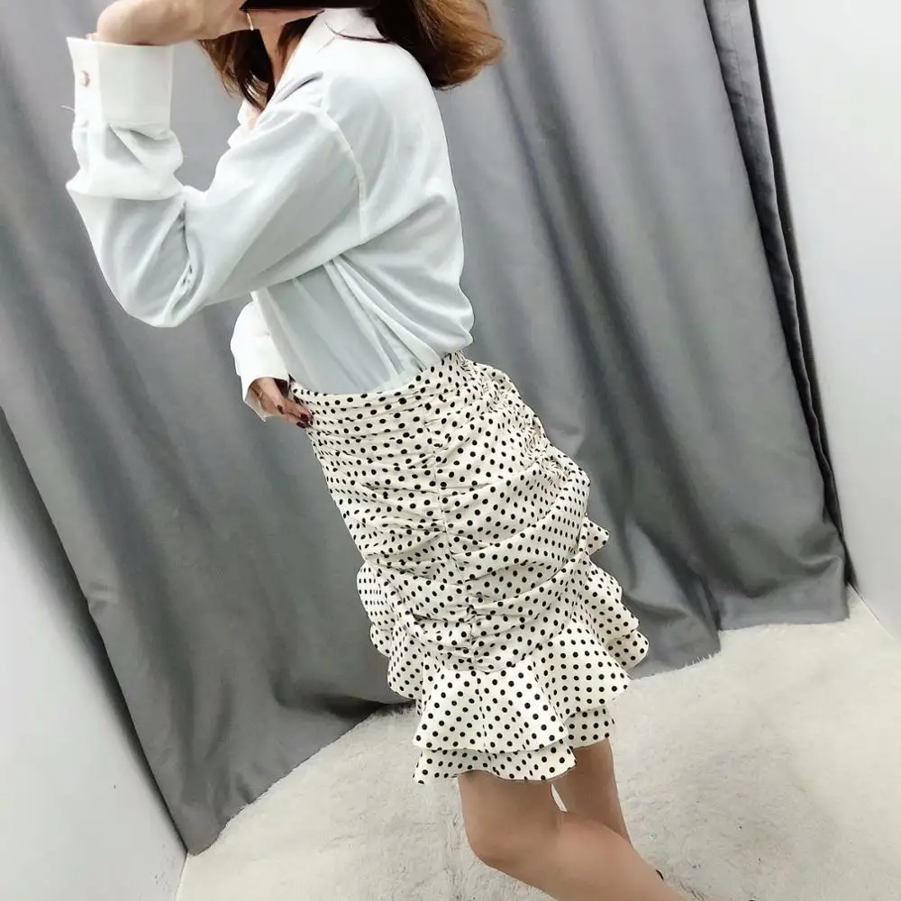 

2021 new women vanilla polka dot High-waisted mini skirt Ruching detail Ruffled hem Back hidden in-seam zip closure skirt