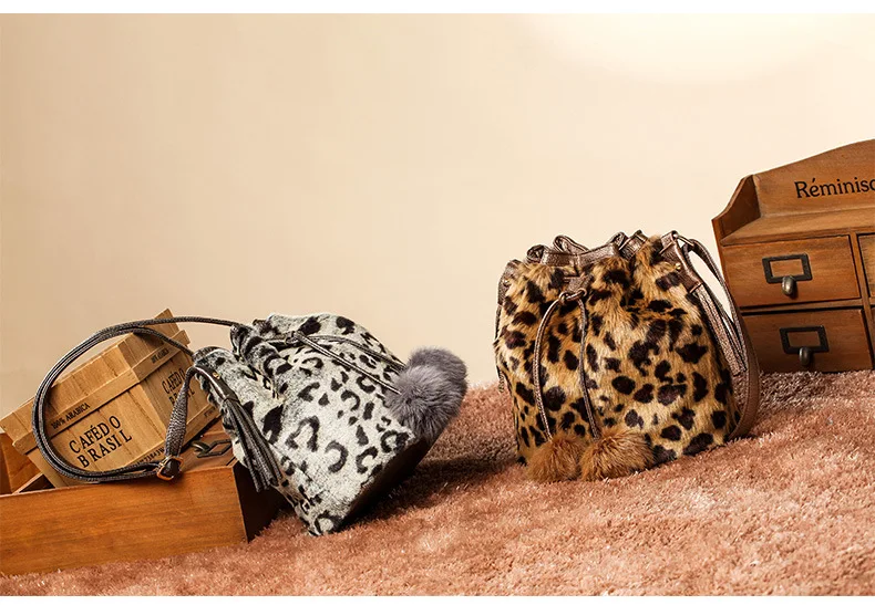 

Women's Bag 2021 New Plush Women's Bag Fashion Leopard Plush Plush Bag One Shoulder Slanting Bucket Bag