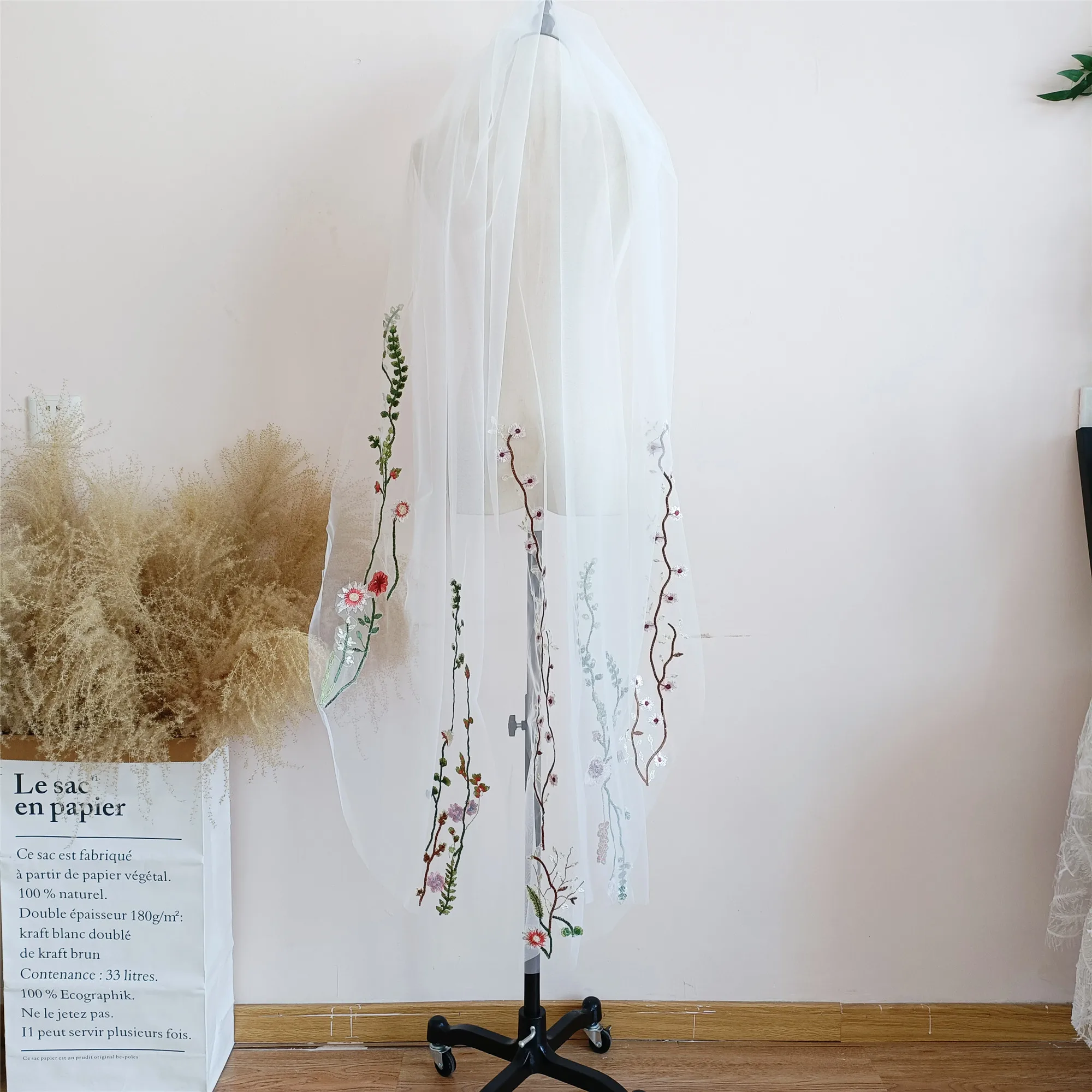 Floral Lace Embroidery Wedding Veils 80cm/150cm/200cm Vintage Bohemian Elegant Bridal Veil Tulle Hair Bride Accoriess 05261402 | Свадьбы и