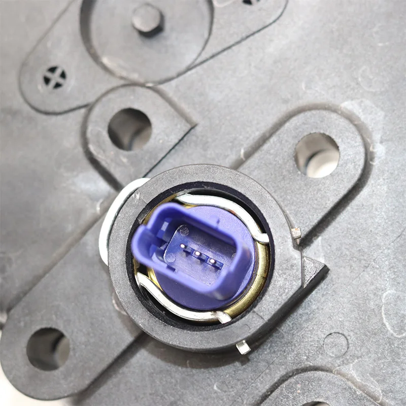 

High Quality Thermostat Housing 1336 V4 For PEUGEOT BOXER CITROEN RELAY FIAT DUCATO 2.0 2.2 1336.V4 1336V4