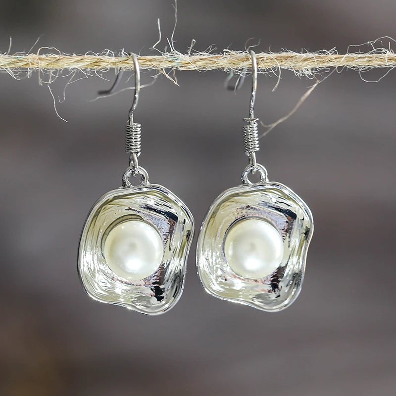 

Boho Style Irregular Earrings Trendy 2020 Round Disc Pearl Dangle Crochet Long Jewelry For Women Gift Wholesale D299