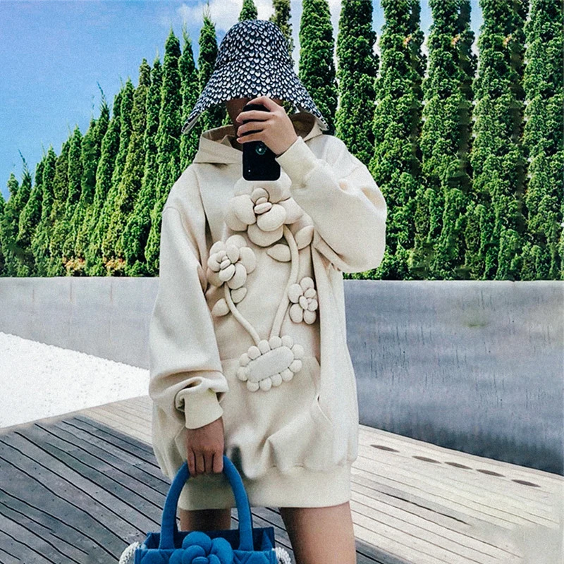 

2021 Autumn Casual Sweater Fashion Design Women Solid 3D Flowers Long Sleeve Apricot Pink Blue Hooded Pullovers