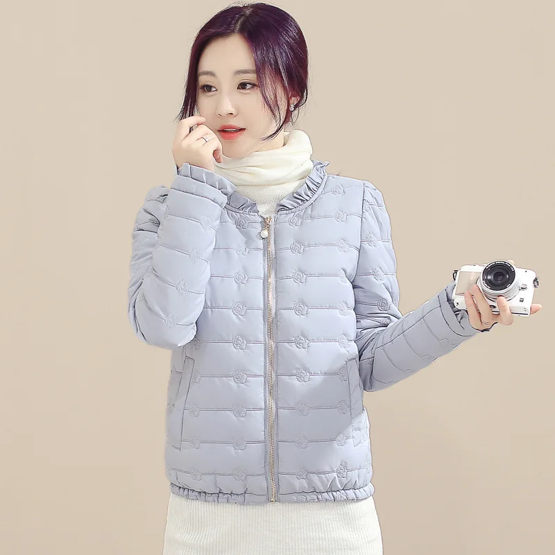 Женская куртка бомбер с воротником стойкой короткая приталенная парка хлопковой