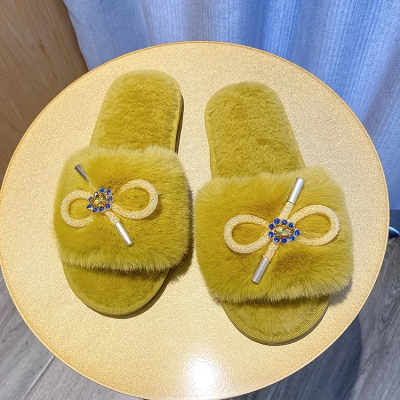 autumn and Winter Ladies Cotton Slippers Fashionable and Comfortable Women's Slippers Furry Women's Slippers Simple Slippers