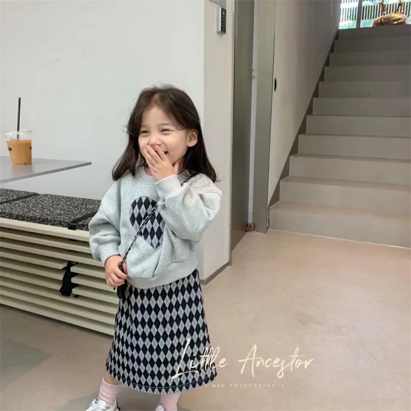 

2021 2Pcs/suit New Girls Autumn Casual Western-style Suit Children's Long-sleeved Sweater Plaid Skirt
