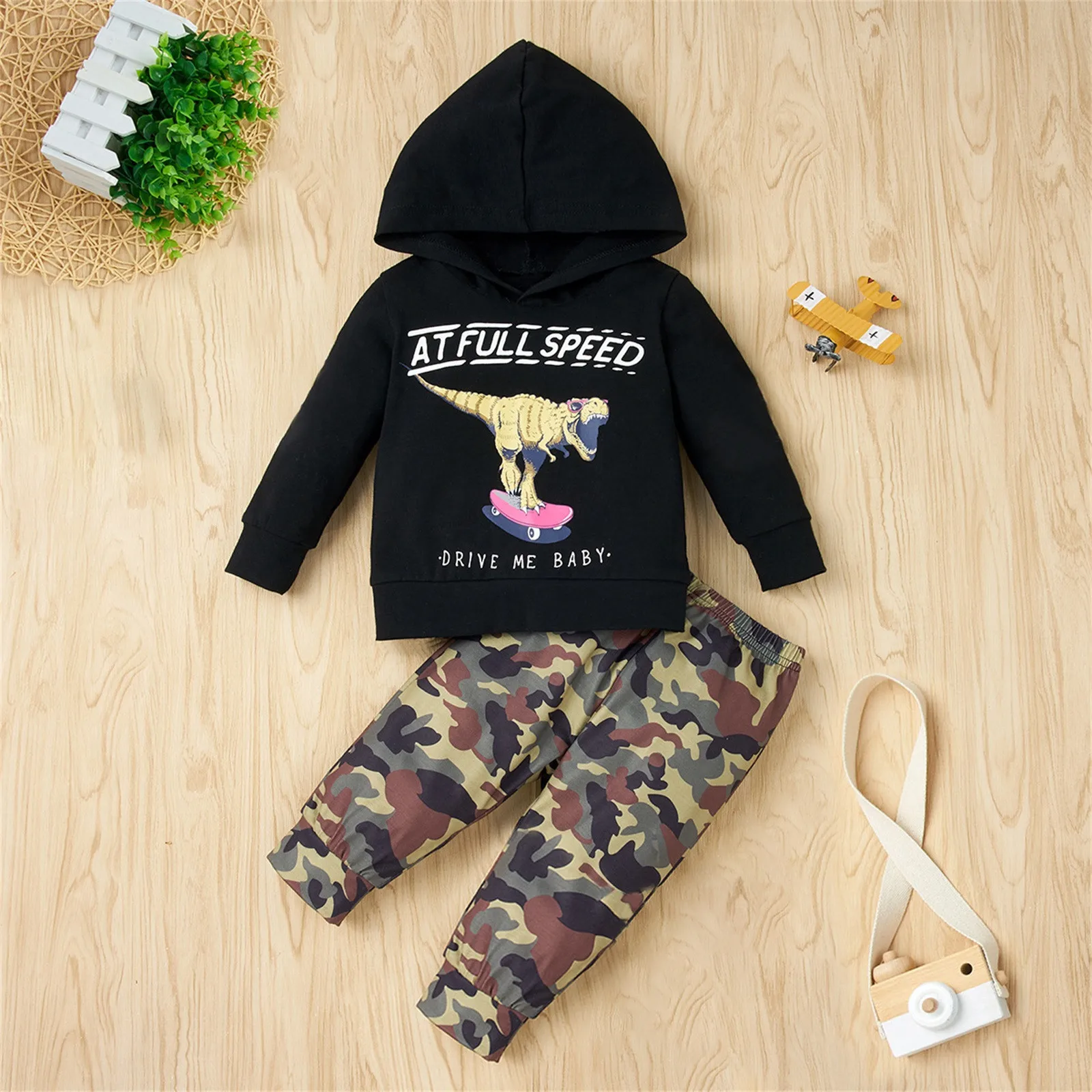 

New Autumn Baby Boys Clothes Set Kids Cool Dinosaur Suit Boys Camouflage Print Hoodies Sweatshirt+Pants Children's Clothing Top