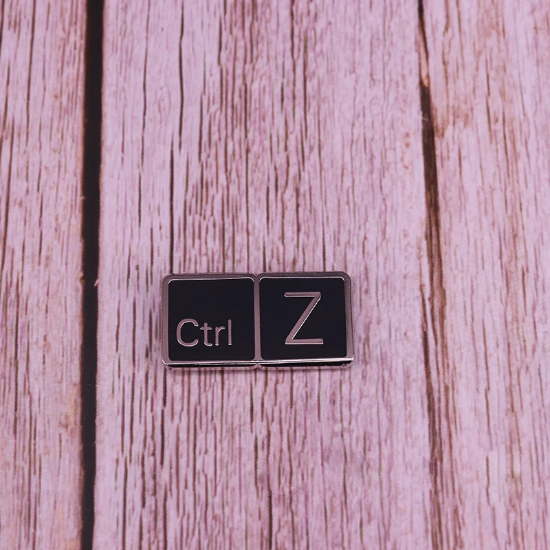 Клавиатура с эмалированными контактами клавишами и значками забавные